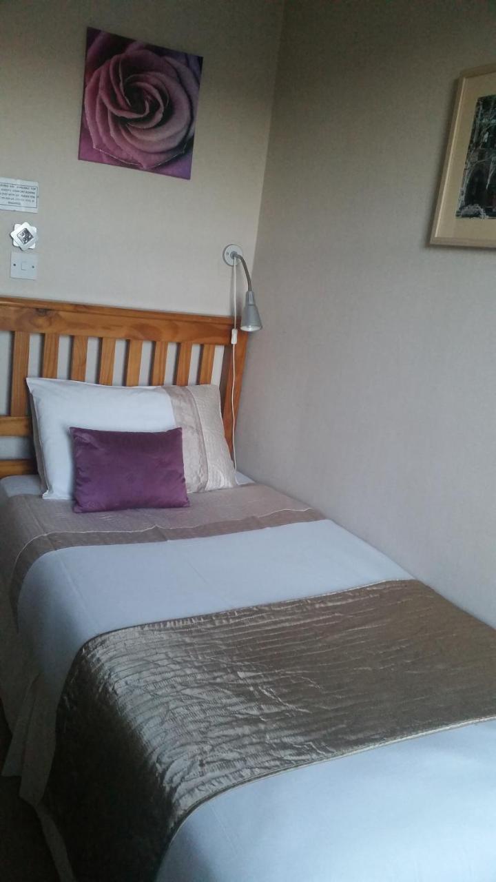 Broomfield House Bed And Breakfast Earlston エクステリア 写真